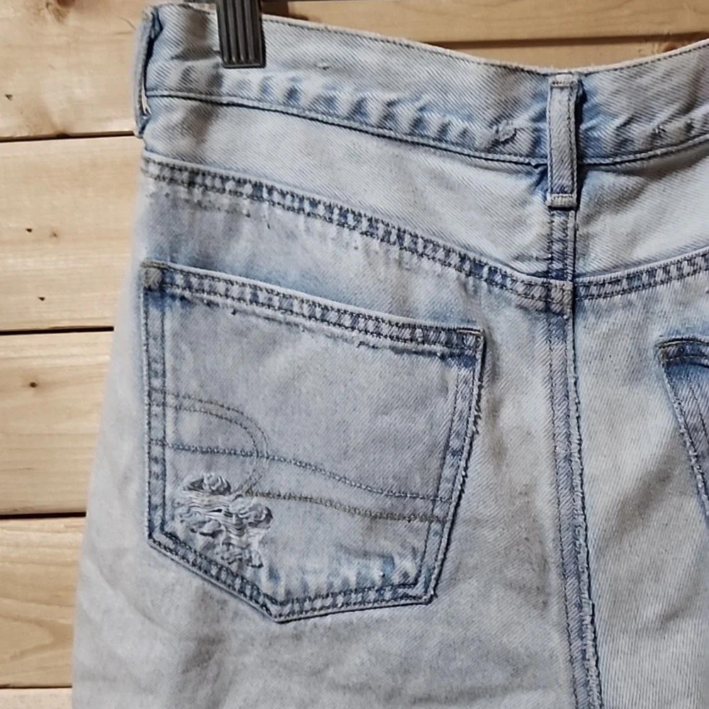American Eagle Mom Shorts Size 6 Women's Distressed w/Frayed hem - Picture 6 of 7